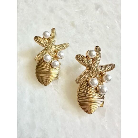 Under the sea mermaid Starfish and clam shell pearl detailed dangle earrings - Picture 2 of 2
